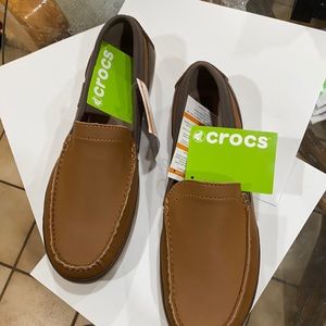 New with tags, CROCS, men’s 10, loafer tan with brown